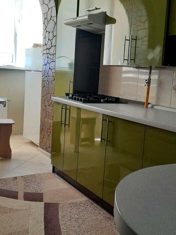 Бишівська вул., 9