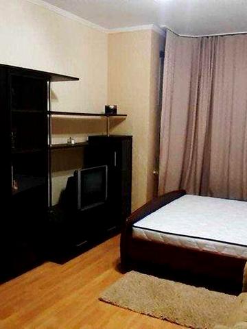 Здається в оренду 1-кімнатна квартира, вул. Мишуги, 2