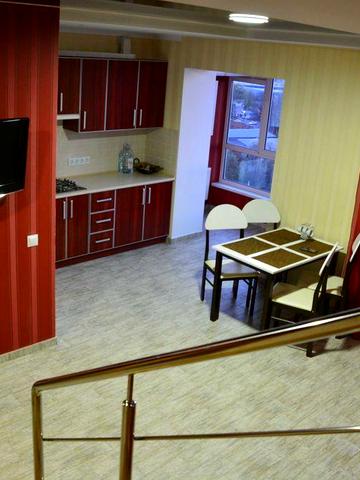 Здам 2х рівневу квартиру на Хмельницькому шосе 3030