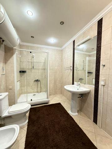 Центр , вул. Павлівська 17 , оренда квартири .