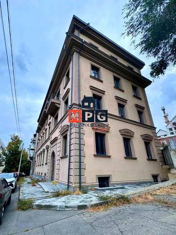 Потебні вул., 9