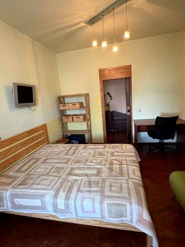 Здам 2 к квартиру , гарний стан, вул. Джона Макейна 38