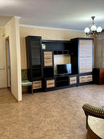 3-кімнатна квартира з газовим опаленням меблями та технікою. Ковалівка