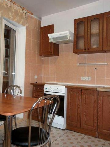 Тепла 2 кв. м.Харківська - 5 хв. пішки