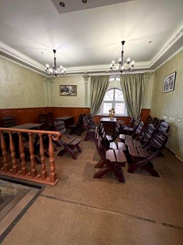 Здам приміщення центр города можно військовим