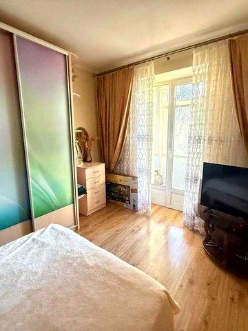 Продається 3-х кімнатна квартира з технікою, меблями, ремонт. ВИГІДНО!