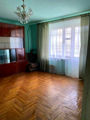 Здається однокімнатна квартира.