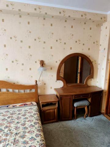 Продам 3х кім. повнометражну  квартиру по Богдана Хмельницького