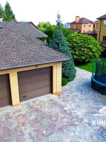 В коттеджном городке «Золотые Ключи» сдается дом с бассейном