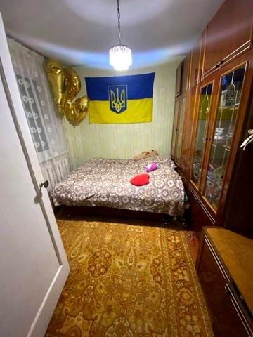 Центр, Без %Власник, Продаж 3 кім. квартири  вул.Валерія Гончаренка 3