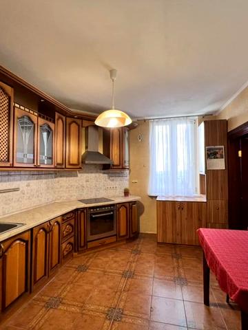 Кубанської України вул. (Маршала Жукова), 31-А