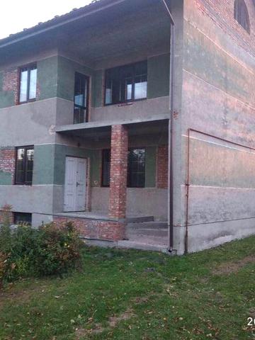 Будинок за Львовом