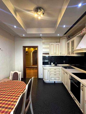 Оренда 3 к квартири в центрі Бучі