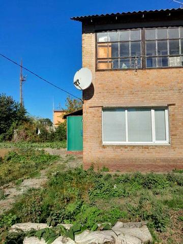 Двоповерховий котедж