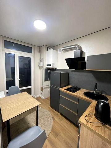 Квартира 21 м² з власним двориком 16 м² ЖК Аура центр