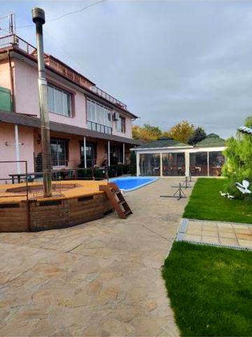 Для семьи, для бизнеса сдам дом с берегом реки