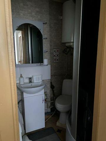 Здам 1 км квартиру,по по.Миру