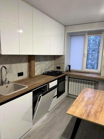 Сдам 2 к квартиру Тополь 2 дом 3