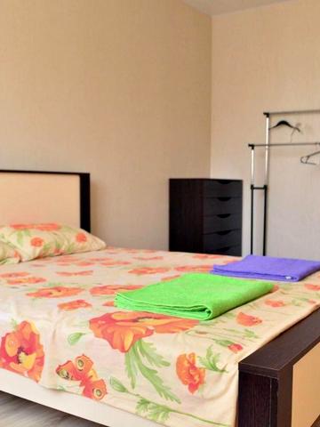 Віталія Нестеренка вул. (Академіка Воробйова), 1б