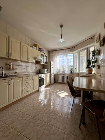 Сімї Прахових вул. (Гайдара), 27