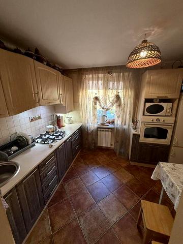 Оренда 3 х кімн квартири в Ужгороді! Світло 24/7