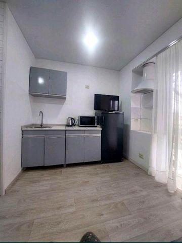 Продається однокімнатна квартира-студія.