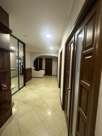 Здається в оренду 3 х кімнатна квартира вул.Руська 223