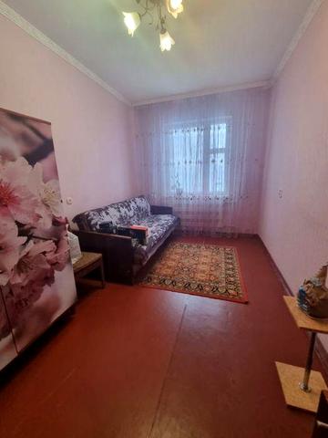 Оренда  3 кімнатної  квартири  на  Таращанському масиві/Вернадського