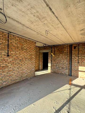 Продаж квартири у клубному будинку