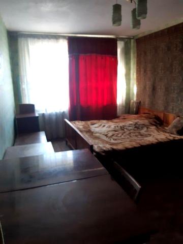 Сдаю 3х комнатную квартиру ( р-н Колоса).