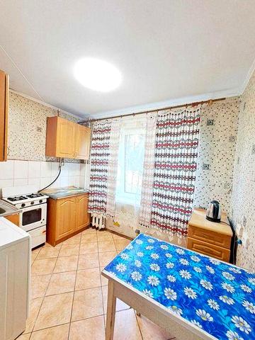 Затишна 1к, 1 поверх, ГАЗ, м Чернігівська, Соловяненка 14