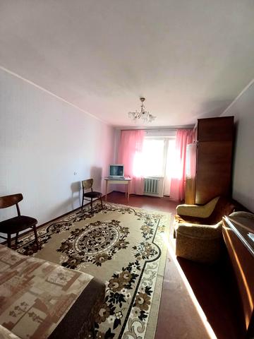 Лазурна вул., 20