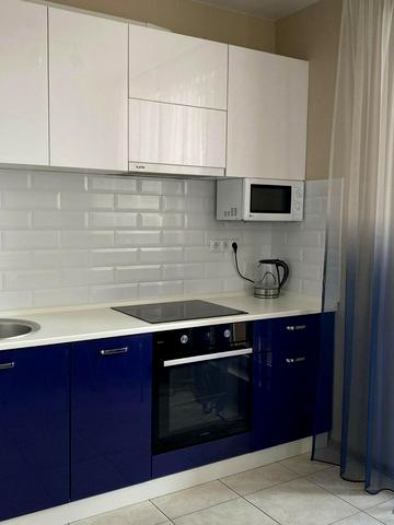 Віталія Нестеренка вул., 1б