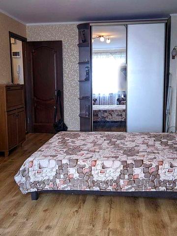 Реальна 1 - кімнатная квартира біля парку Шевченко