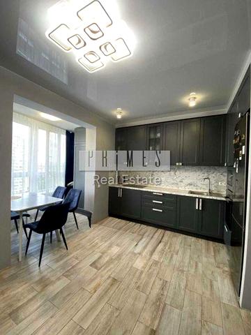 Продаж / Квартира / Маланюка Євгенія, Микільська Слобідка, Київ