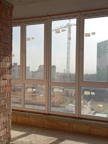 Академіка Сахарова вул., 14