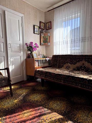 Продам затишний будинок біля озера  вул. Ганнівська