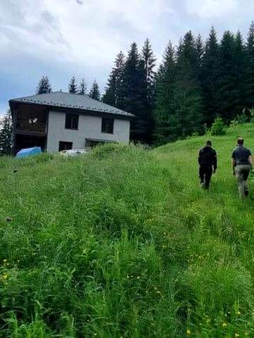 Будинок у Карпатах. 0,5 га землі. Ільці, Верховинський район