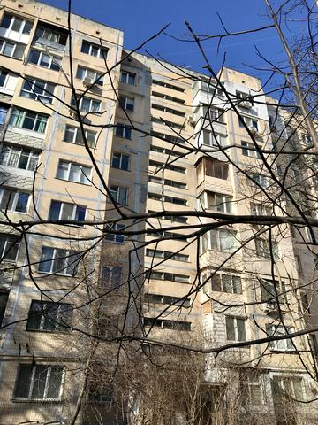 Сімї Глодан вул., 27