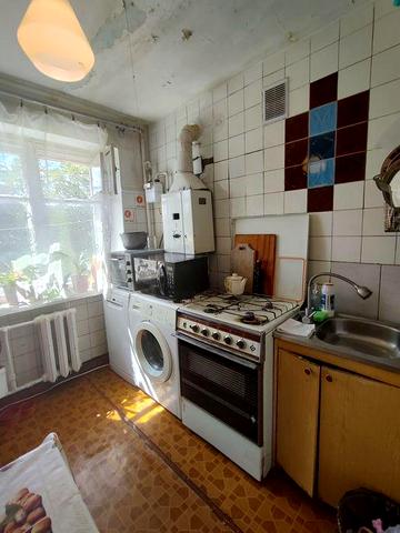 Оренда 3 к квартири в центрі Бучі недорого!