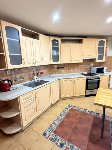 Вишняківська вул., 5-А