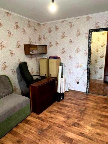 Без% Продам 2х к на початку Троєщини, Бальзака де Оноре.
