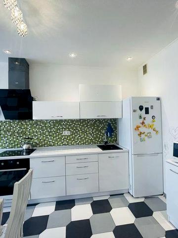 Феодосійська 2Л. 2 кімн. Перша оренда. Деміівка