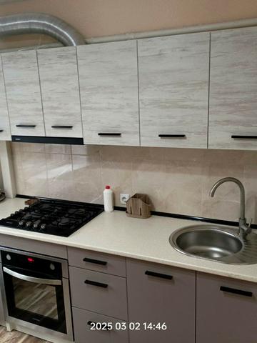 Ярослава Гашека бульв., 8