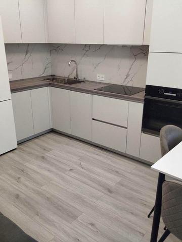 Львівська вул., 15-Б