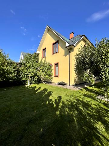 Озерна вул., 23/1