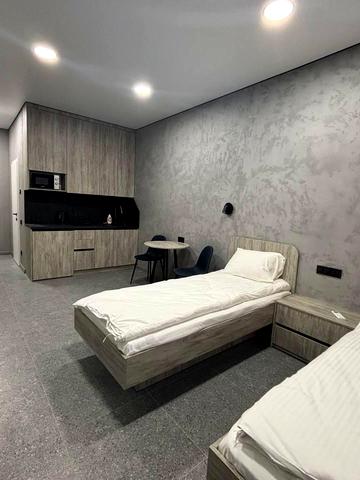 Соборна пл. (Жовтнева), 14