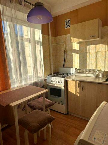 Здам 1 кімн кв-ру м. Лівобережна Русанівка Газ, бойлер