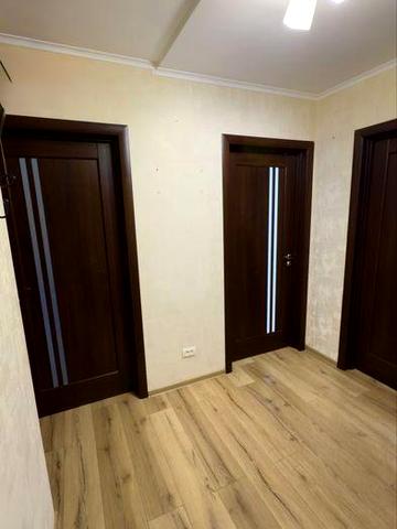 Зх кімнатна в центрі