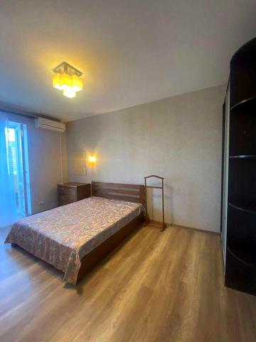 Оренда 2-кім. квартири на вул. Лазаренка